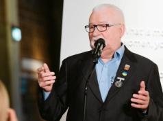 Lech Wałęsa wyszedł ze szpitala. "Szef bardzo cierpiał"