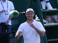 Dwa lata temu nie mógł wyjść na kort. Teraz zagra o ćwierćfinał Wimbledonu!