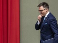 W koalicji mają dość Szymona Hołowni. 