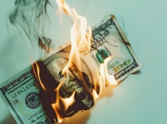 Analitycy reagują na spadek kursu dolara! Jak nisko spadnie USD/PLN? Najnowsze prognozy