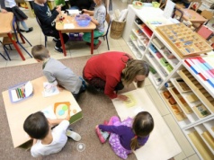 5 kroków do domowej zabawy w duchu Montessori. Nie musisz mieć wielu sprzętów