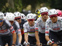 Zuchwała kradzież na Tour de France. Kolarze stracili rowery