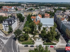 Właściciel z pomysłem wciąż poszukiwany. Nie ma chętnych na zabytkowy zespół poklasztorny