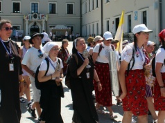Pielgrzymki w intencji powołań przybyły do Tuchowa