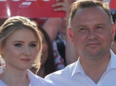 Kancelaria Prezydenta o ślubie Kingi Dudy. Wiemy, kto zapłacił za ceremonię