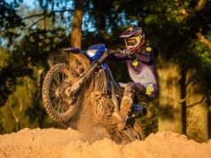 Yamaha WR250F z homologacją. Na legalu