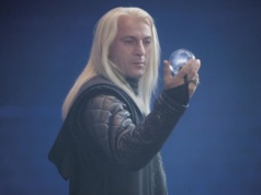 Harry Potter. Filmowy Lucjusz Malfoy staje w obronie serialowego Snape'a