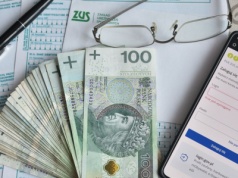 Rząd szykuje podwyżki dla 100 tys. emerytów. Koniec absurdalnego prawa