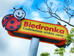 Zaczęło się w Biedronce. Hity na lato w nowej ofercie zrobią furorę na plaży, działce i w ogrodzie
