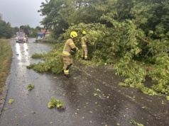 Burze spustoszyły Podkarpacie. Uszkodzone dachy, ranni, ewakuacje i brak prądu [ZDJĘCIA]