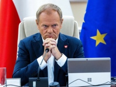 Sondaż: Polacy po równo podzieleni wobec tego, czy Tusk powinien podać się do dymisji, czy nie