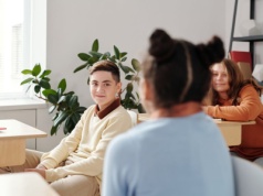 Zdrowie psychiczne w szkołach. RPO apeluje o upowszechnienie edukacji zdrowotnej