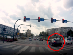 Skręcił z pasa do jazdy prosto. Kierowca bmw uchwycony kamerką w Bydgoszczy [wideo]