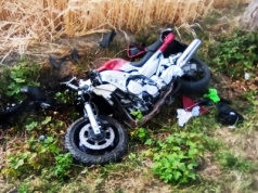 Wypadek z udziałem motocykla, poszkodowany przewieziony do szpitala