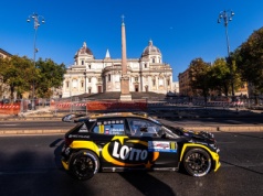 Rally di Roma Capitale. Jakub Matulka dachował. Adrian Rzeźnik też z przygodami