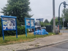 Znikające worki z piaskiem. Apel o odpowiedzialność i solidarność