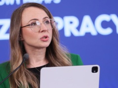 Trzęsienie ziemi w umowach o pracę: 6 dni więcej urlopu na rok. Przepisy zadziałają wstecz
