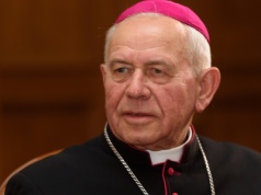 Śledztwo w sprawie biskupa utknęło, bo Kościół nie chce wydać akt. 