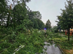 Podkarpacie po burzy: dachy zerwane, drogi zablokowane, ponad 400 interwencji