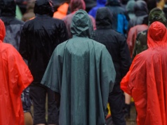 Pogoda na festiwalach. Największe imprezy muzyczne w strugach deszczu
