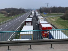 Kilka kilometrów kolejki na powrocie do Polski – Świecko już zapowiada problemy