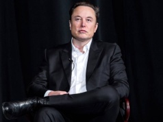 Elon Musk reaguje na działa Groka. 