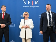 Posłowie PiS: Uczniowie mają potężny problem przez MEN