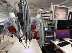 Autonomiczny robot przeprowadził pierwszy samodzielny zabieg chirurgiczny