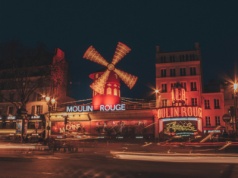 Wiatrak na Moulin Rouge znów będzie zachwycać. Po roku od awarii odzyskał dawny blask