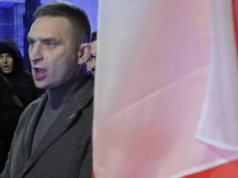 Bąkiewicz odpowie za naruszenie nietykalności cielesnej Babci Kasi. Jest decyzja Bodnara