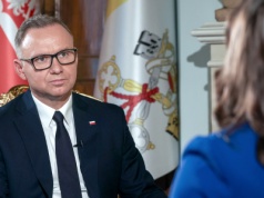 Sędziów wyrzucać, a zdrajców wieszać. Na odchodnym Dudzie puszczają hamulce