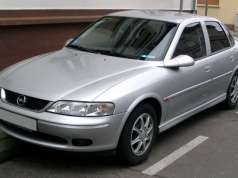 Opel Vectra B ma 30 lat. Innowacje w zakresie bezpieczeństwa
