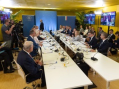 Rzym. Konferencja na rzecz odbudowy Ukrainy. Zełenski wzywa o pomoc i kolejne sankcje na Rosję