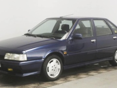 Gdy Giorgetto Giugiaro oczarował Renault: projekt Renault 21