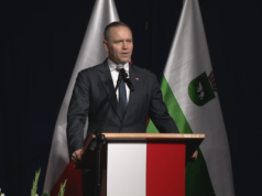 "Pełnoskalowe ekshumacje na Wołyniu". Nawrocki zwrócił się do Zełenskiego