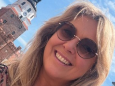 Ewa Wachowicz zachwyciła w letniej stylizacji. Taka sukienka będzie idealna na upalne dni