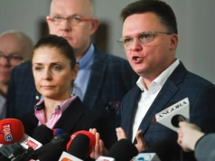 "Stał się naiwnym Judaszem". Czeska gazeta uderza w Hołownię
