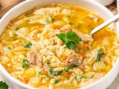 Zapomnij o kostce rosołowej i maggi. Inny dodatek podbije smak zupy