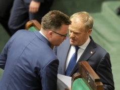 Hołownia miał dostać od Tuska zaskakującą propozycję. W tle zaprzysiężenie Nawrockiego