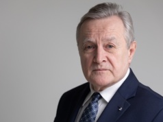 Skandal ws. Rapperswilu. Gliński: Małostkowość rządu