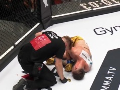 Sensacyjny koniec walki o milion złotych na Fame MMA 26. Wynieśli go na noszach