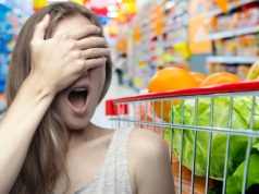 Duża zmiana w supermarketach dziś zaczyna obowiązywać: Nie wszyscy będą zadowoleni
