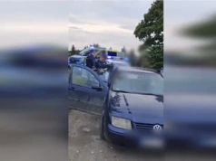 Uciekał przed policją z 3 promilami i bez prawa jazdy – pasażerowie też pijani [WIDEO]