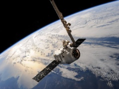 Varda Space pozyskuje 187 mln USD – rewolucja w produkcji leków w kosmosie
