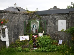 Ekshumacje z masowego grobu w Irlandii. Zakonnice pochowały tam setki dzieci
