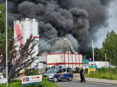 Pożar hali w Siemianowicach Śląskich