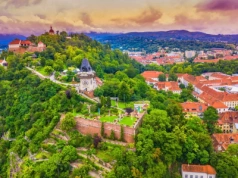 Nieoczywiste miasto na city break. Dojedziemy tam pociągiem z Polski