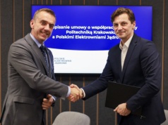 Ta umowa ma rozwijać zaplecze dla atomu w Polsce. 