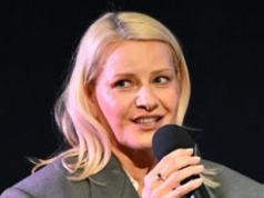 TYLKO NA PUDELKU: Małgorzata Kożuchowska DEMENTUJE, jakoby planowała podbój 