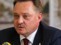 Chirurgia szczękowo-twarzowa od dziś z nowym konsultantem. Kadencja poprzedniego trwała dekadę